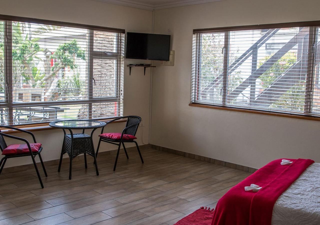 Stay Cleverly Self Catering Apartments Walvis Bay Exterior foto