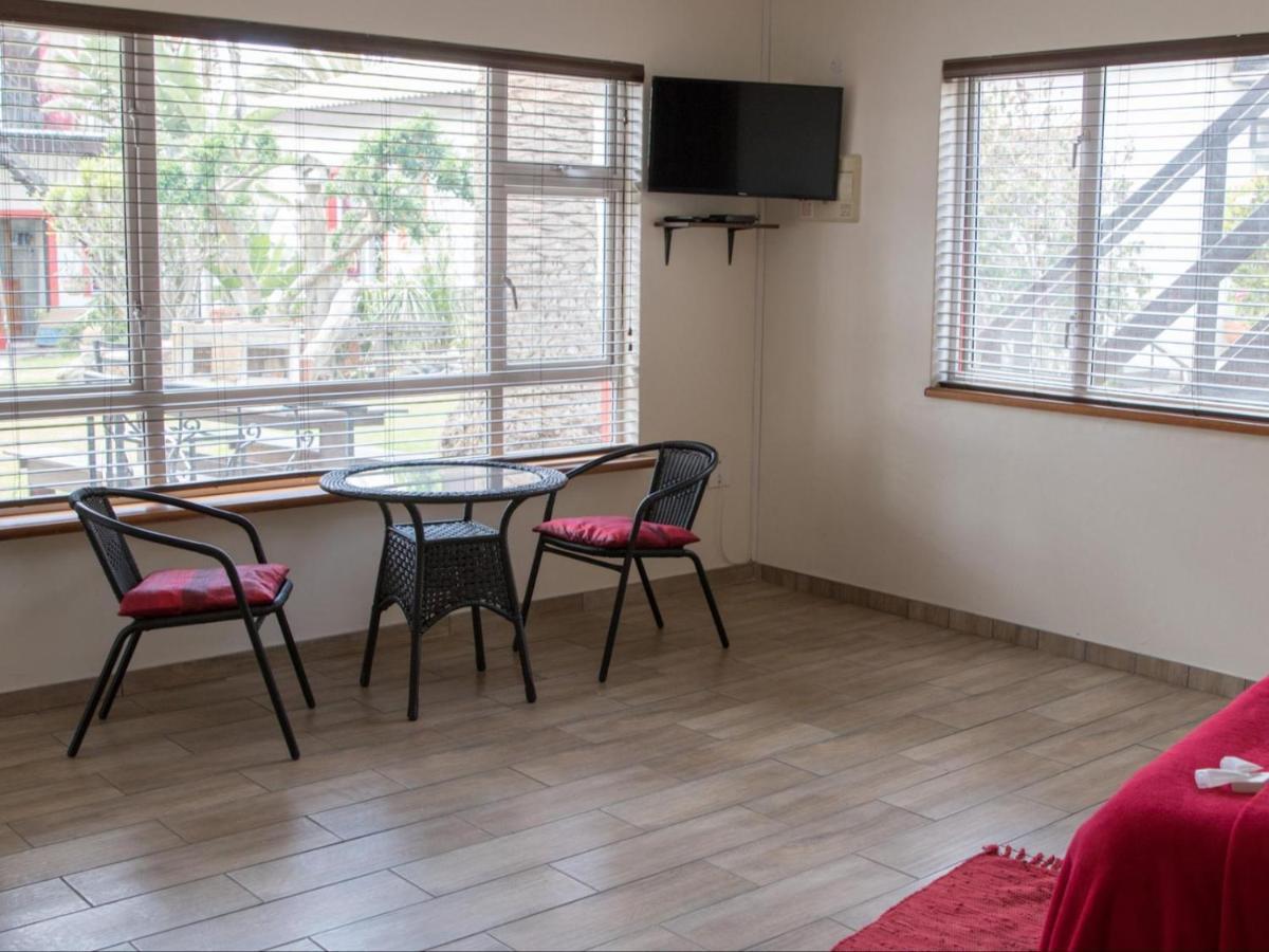 Stay Cleverly Self Catering Apartments Walvis Bay Exterior foto