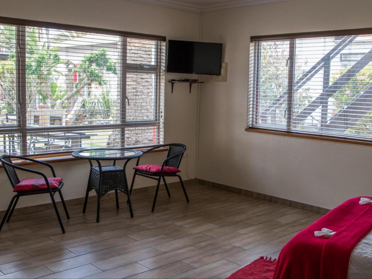 Stay Cleverly Self Catering Apartments Walvis Bay Exterior foto