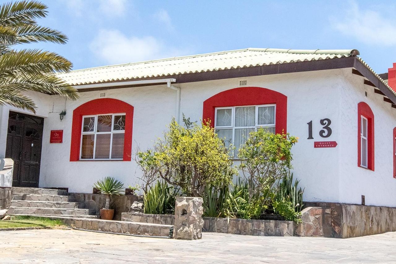 Stay Cleverly Self Catering Apartments Walvis Bay Exterior foto